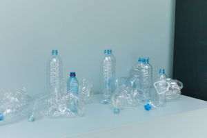 Eurostat: Fiecare persoană din UE a generat, în medie, 35,9 kilograme de deşeuri de ambalaje din plastic în 2024